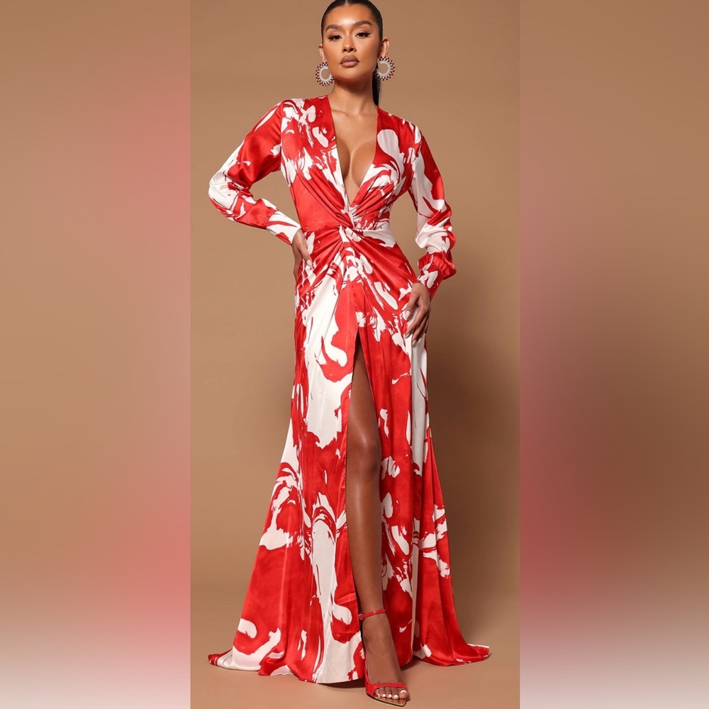 Elegant Red and White Floral Maxi Dress